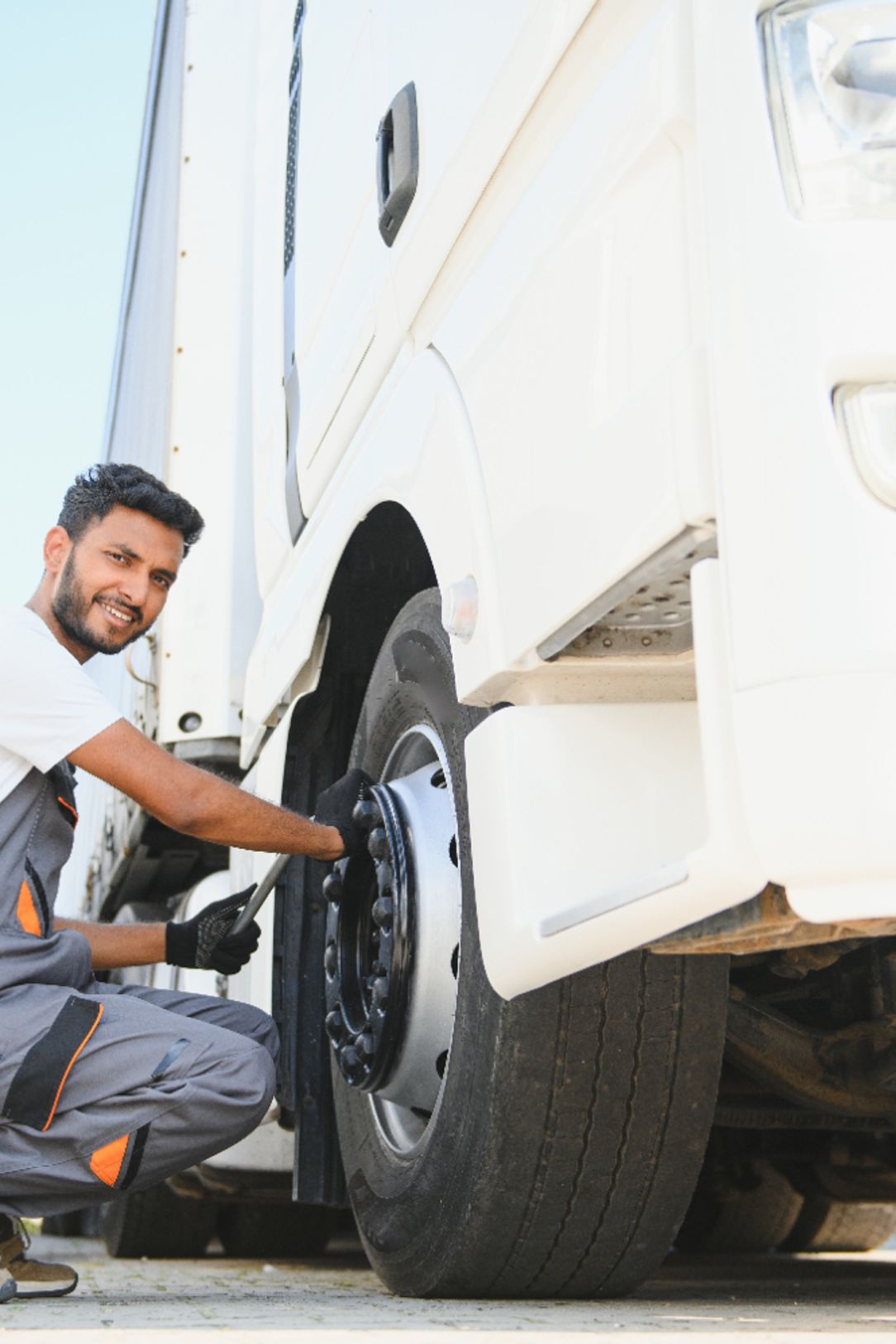 Changing wheels on RV